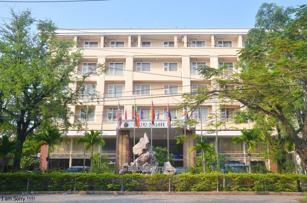 Huu Nghi Hotel Quang Tri Khe Sanh Exteriör bild