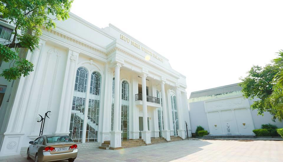 Huu Nghi Hotel Quang Tri Khe Sanh Exteriör bild